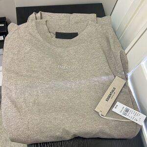 Essentials Medium Core Heather T shirt Brand New with Tags